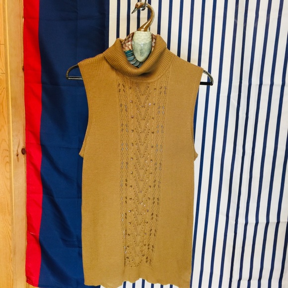 Turtleneck Sweater Beaded Golden Mustard Large - Picture 8 of 8